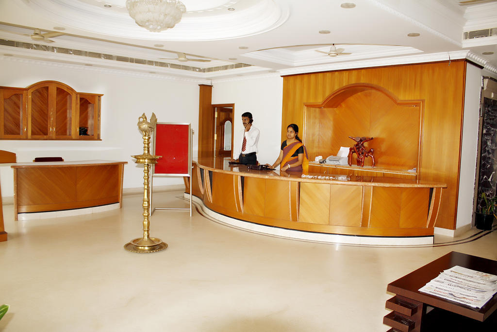 Hotel Prasanth Thiruvananthapuram Exteriör bild
